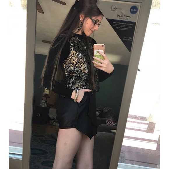 Meet The Posher 🌸🛍👋🏻 - Picture 8 of 8